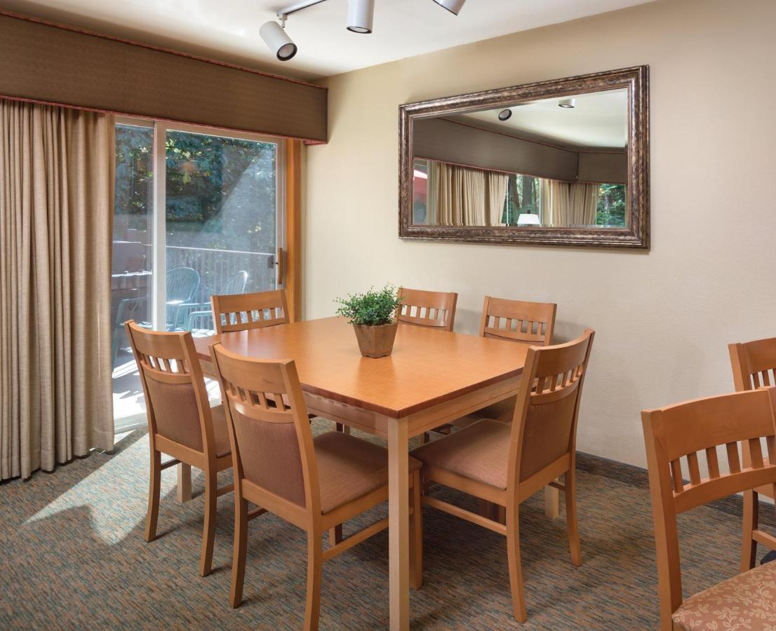 Whispering Woods Resort Welches Extérieur photo