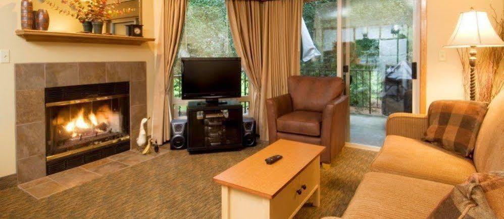 Whispering Woods Resort Welches Extérieur photo
